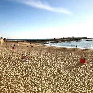 GATU Fantástico Ático en la Caleta 3 dormit,2 baños, gran terraza y wifi , Cádiz España