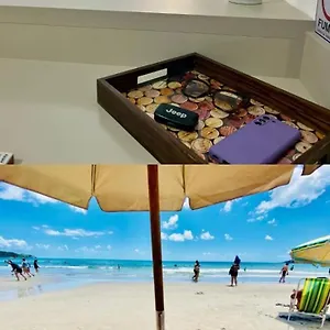 Bombas/ Bombinhas, A 50m Do Mar, 2 Quartos, Com Churrasqueira Na Sacada, Ar E Wi-fi , Bombinhas Brasil